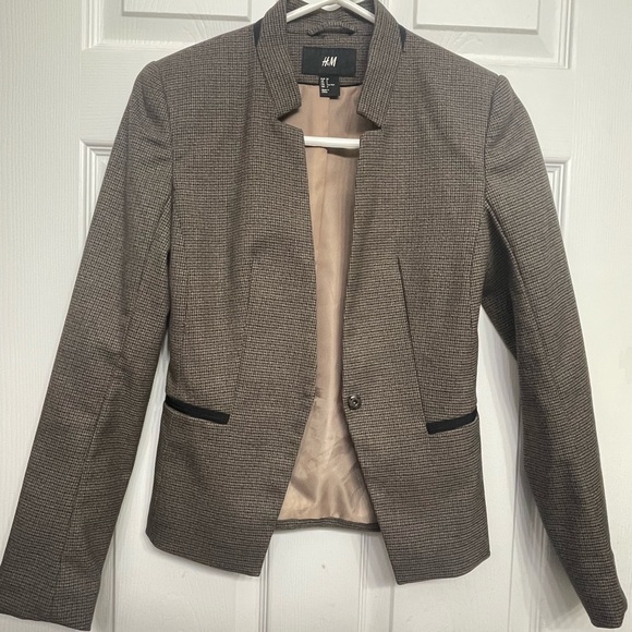 H&M Blazer - Picture 1 of 4